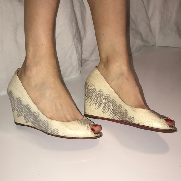 Christian Louboutin Wedge - Picture 2 of 6